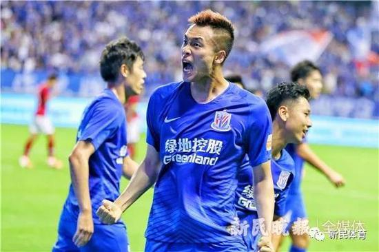金信煜庆祝进球&nbsp;新民晚报记者 李铭珅 摄