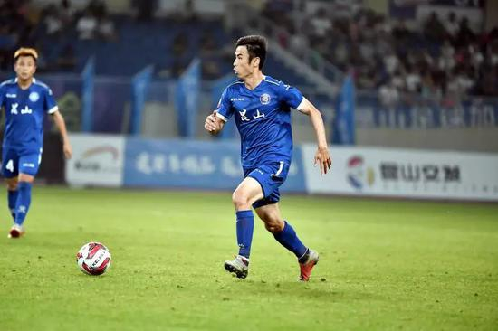 20岁就迎中超首秀&nbsp;&nbsp;难熬岁月最感谢朱炯