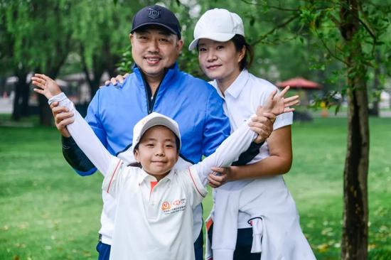 高尔夫全家总动员