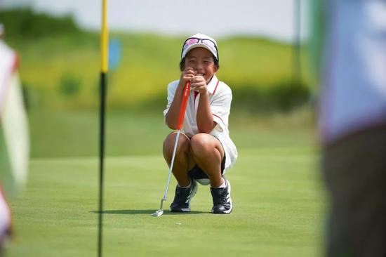 赢赢与高尔夫一起度过了美妙时光