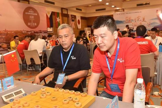 &nbsp;季军谢靖伊万