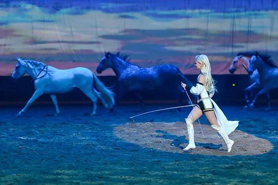 乌克兰无缰驯马表演