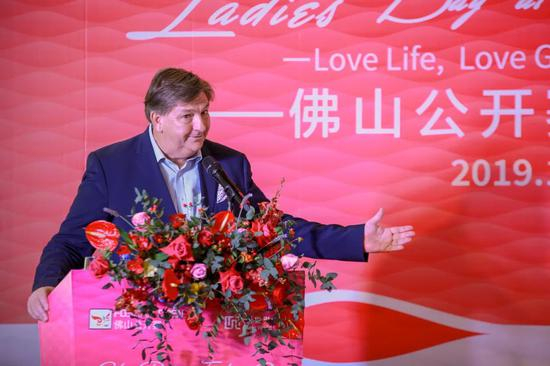 佛山高尔夫球会总经理祝利安