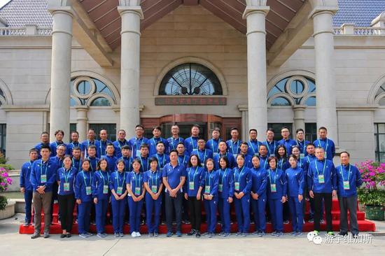 2017年全运会，前排右一为宋亮亮。供图/赖贺斌