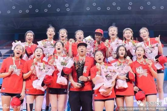 　十二冠王天津女排在国内联赛所向披靡