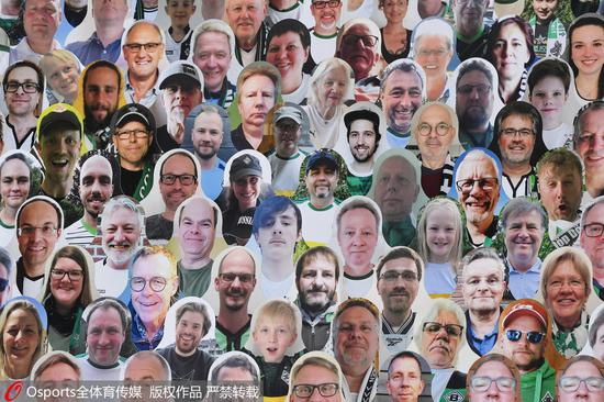  德甲门兴格拉德巴赫队准备了纸板观众。