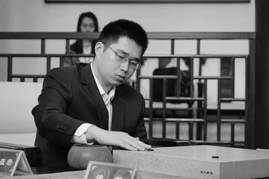 围棋职业棋手范蕴若