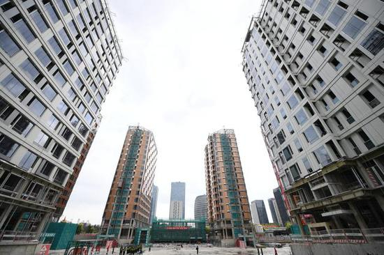 正在建设中的北京冬奥村。新华社记者张晨霖摄