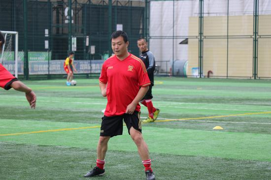 杨烨。