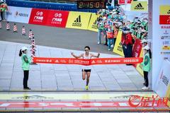2小时15分08秒！2020广州马拉松男子冠军出炉