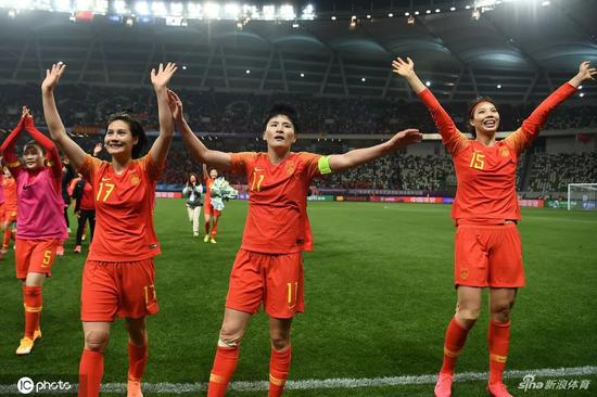 贾秀全的高中锋战术奏效了