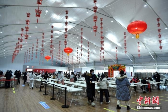 图为张家口冬奥村（冬残奥村）运动员主餐厅。（资料图片） 中新社记者 翟羽佳 摄