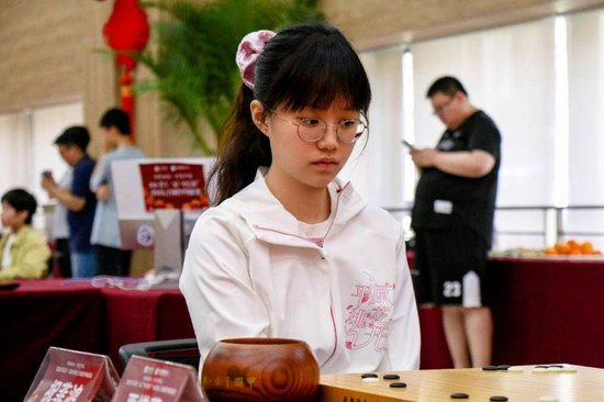 平原桃花开队新加盟棋手祝菲鸿三段