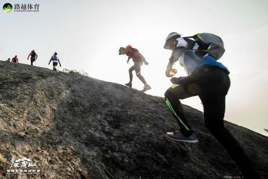 翻山越岭来看你，12月16日，期待我们一起“逐梦五虎•跑进清新山野世界”！