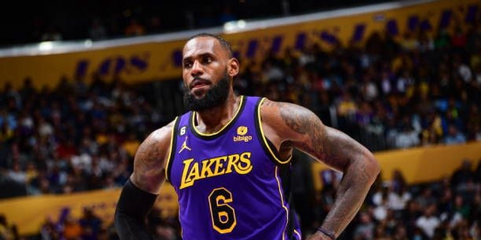 湖人逆转勇士挺进西部决赛