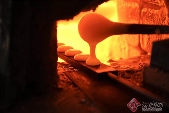 新型环保云子 周明佳 摄