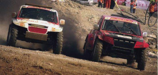 对车手现状及未来的关切和思索，也正是纪录片《这条路 My Way》的创意初衷。