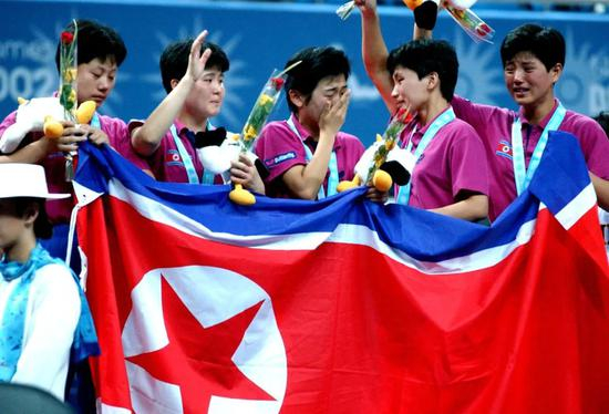  2002釜山亚运会，风头正盛的中国女乒遭遇了大球时代以来的第一次“滑铁卢”。