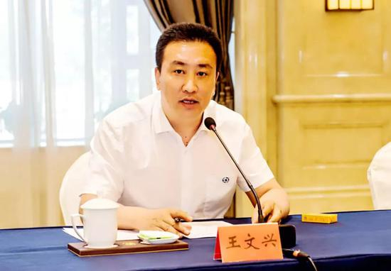 打响伊犁马品牌！马业巨头落子内蒙再入新疆_手机新浪网