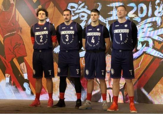 也有来自塞尔维亚的战队，参与到了路人王的团战赛环节中