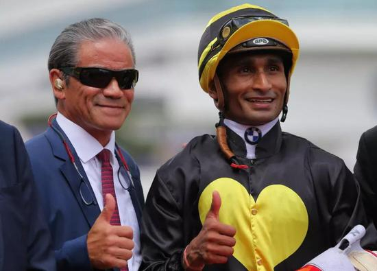 第6场 四班1800米赛事