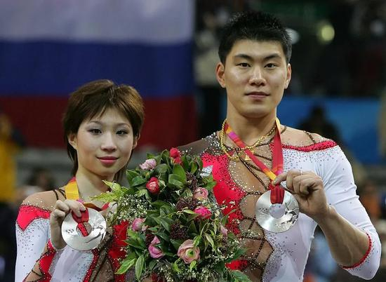 张丹/张昊在2006年都灵冬奥会摘银