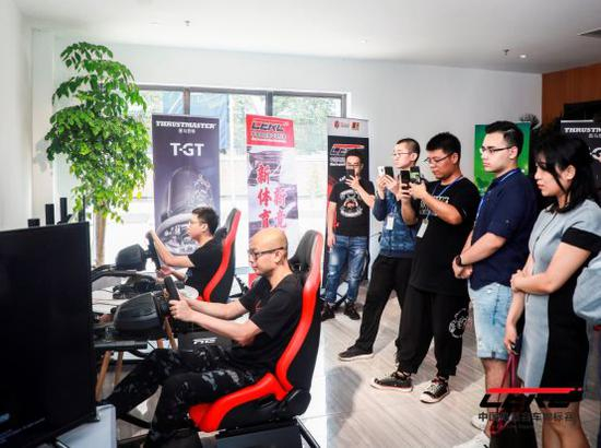赛车运动电竞化降低了赛车运动的门槛