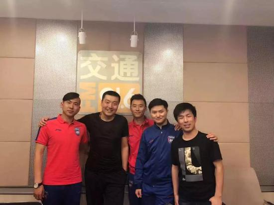 长安竞技球员杨昊、范达作客特别节目