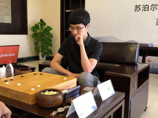 连笑 胜&nbsp;古力