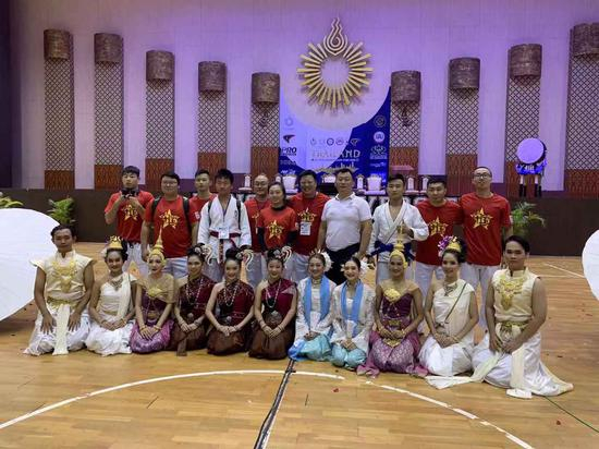 赵极 男子柔术大师组79公斤银牌