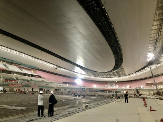 国家速滑馆推进冰面建设