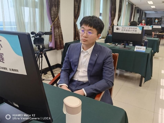 杨鼎新力斩申旻埈