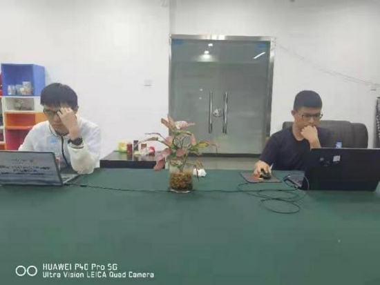 许嘉阳与谢尔豪两场比赛于网络进行