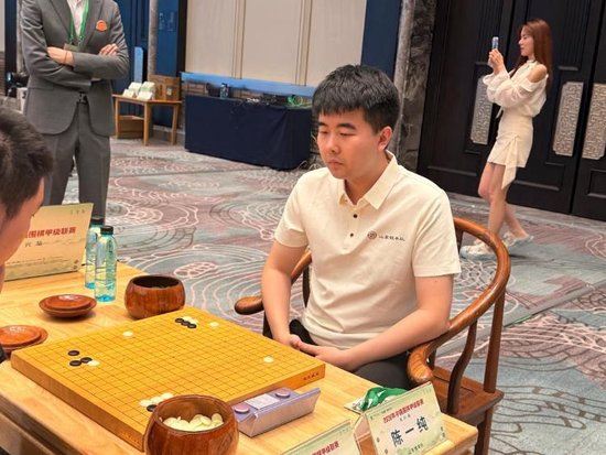 陈一纯