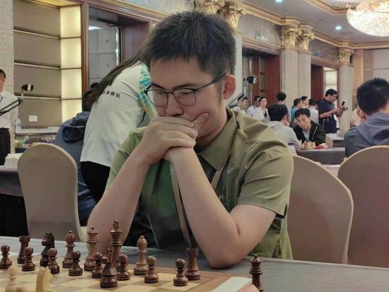黄仁杰