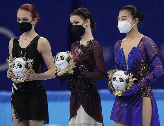 日本铜牌选手笑开花