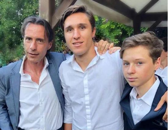 基耶萨父子三人