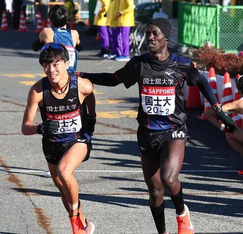 2019箱根接力国士馆大学第二棒为肯尼亚留学生