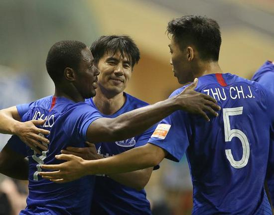 王伟逐渐融入申花新战术体系