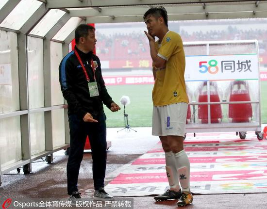 朱炯和球员无力改变申鑫的局面。
