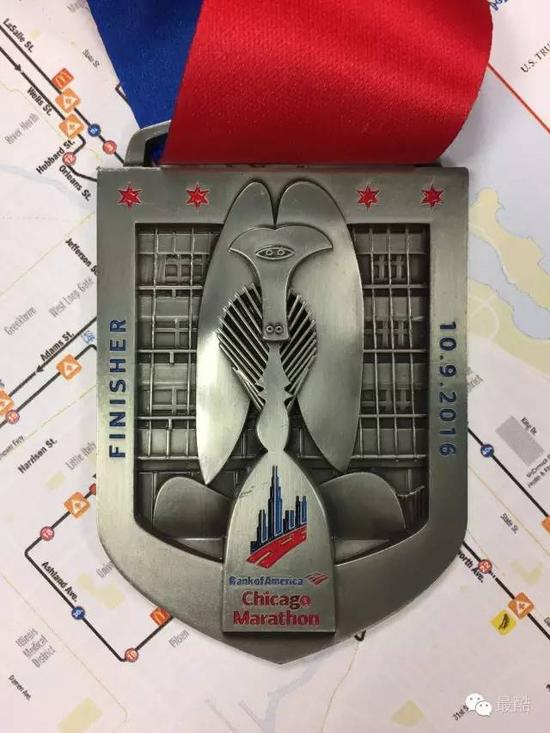 今年芝加哥马拉松的完赛奖牌