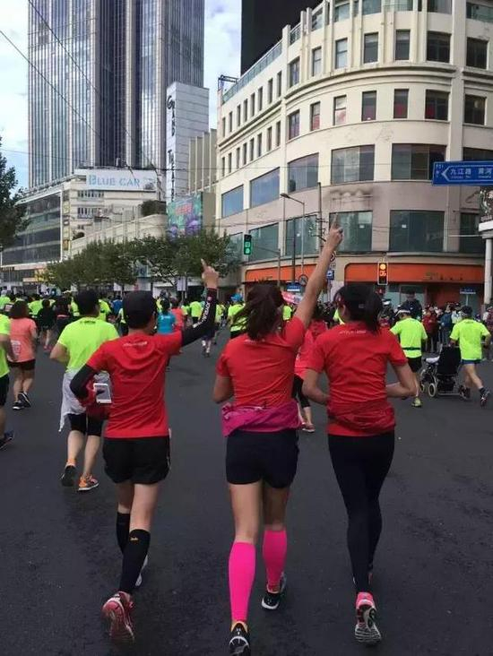 　　说好的当私兔，结果被私兔。