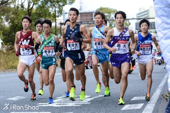 其他有望挤进前五的队伍是：