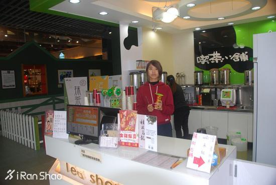 去公交站等车时，寒风瑟瑟。听一位厦大毕业后在厦门律师所上班、老家金门的台湾女生介绍，金门海风大，气温会比厦门低两度左右。