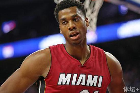 “该死，你换人也不对，不换人也不对。”斯波对此事抱怨不已。