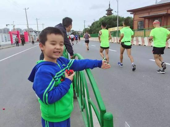 　　二、带上吃的喝的