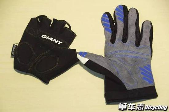 　　▲有薄垫的手套更能保护好手掌