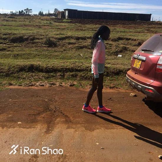 基普拉加特带女儿训练