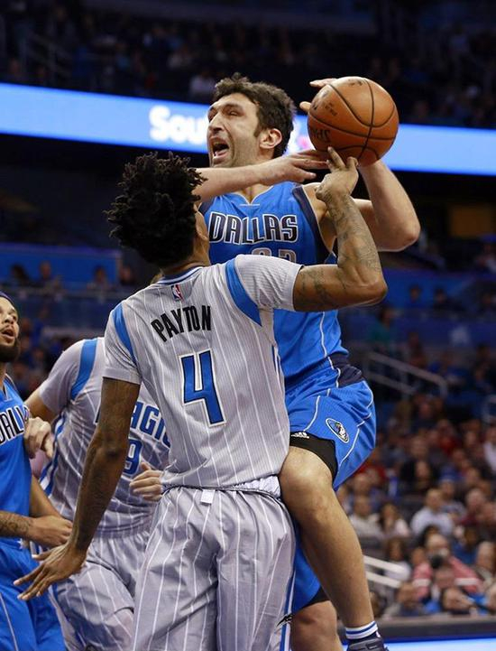 帕楚里亚的风格就是“强硬”。