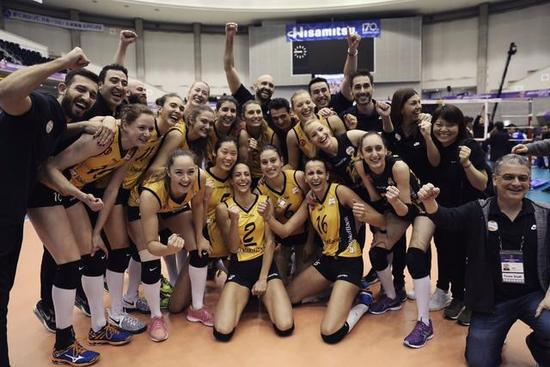 瓦基弗银行队队员